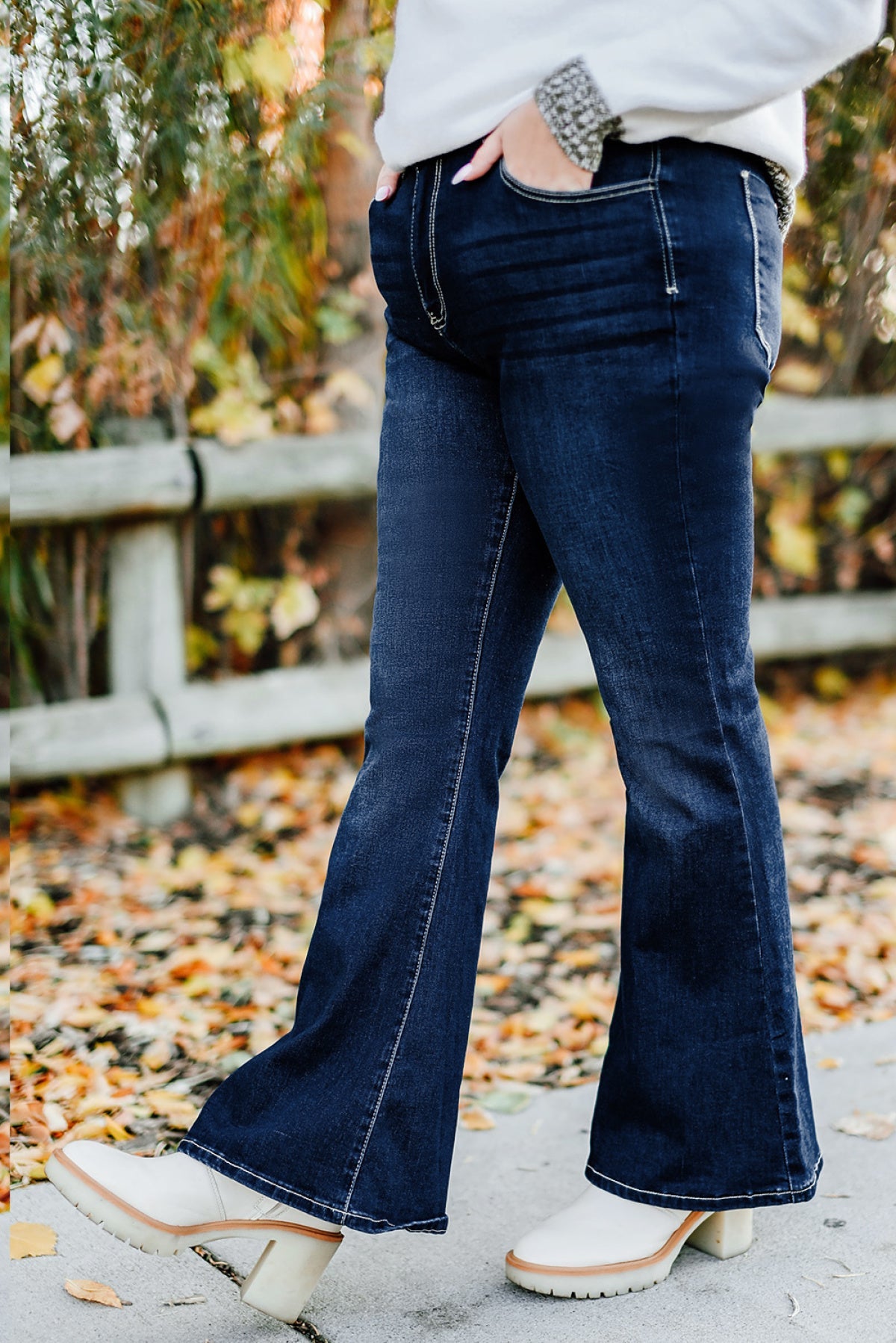 Plus Size Deep Wash Mid-Waist Flared Jeans | Art in Aging