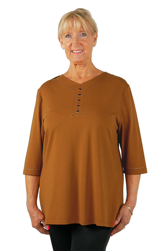 Stylish Adaptive Top for Women | Art in Aging