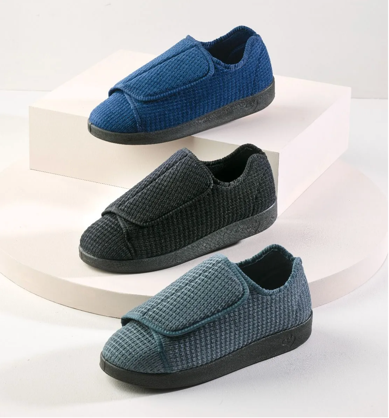 Mens Extra Extra Wide Slip Resistant Slippers | Art in Aging