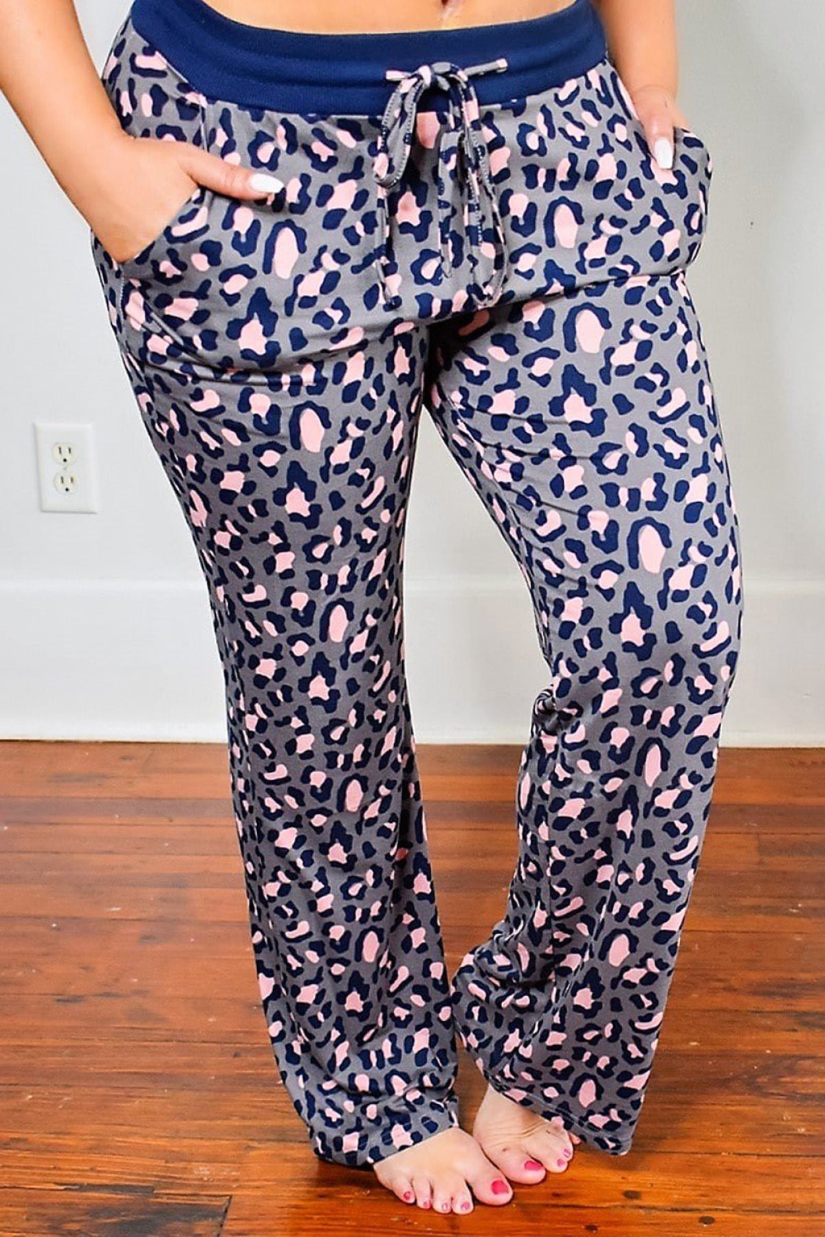 Leopard Print Solid Waistband Plus Size Pants | Art in Aging