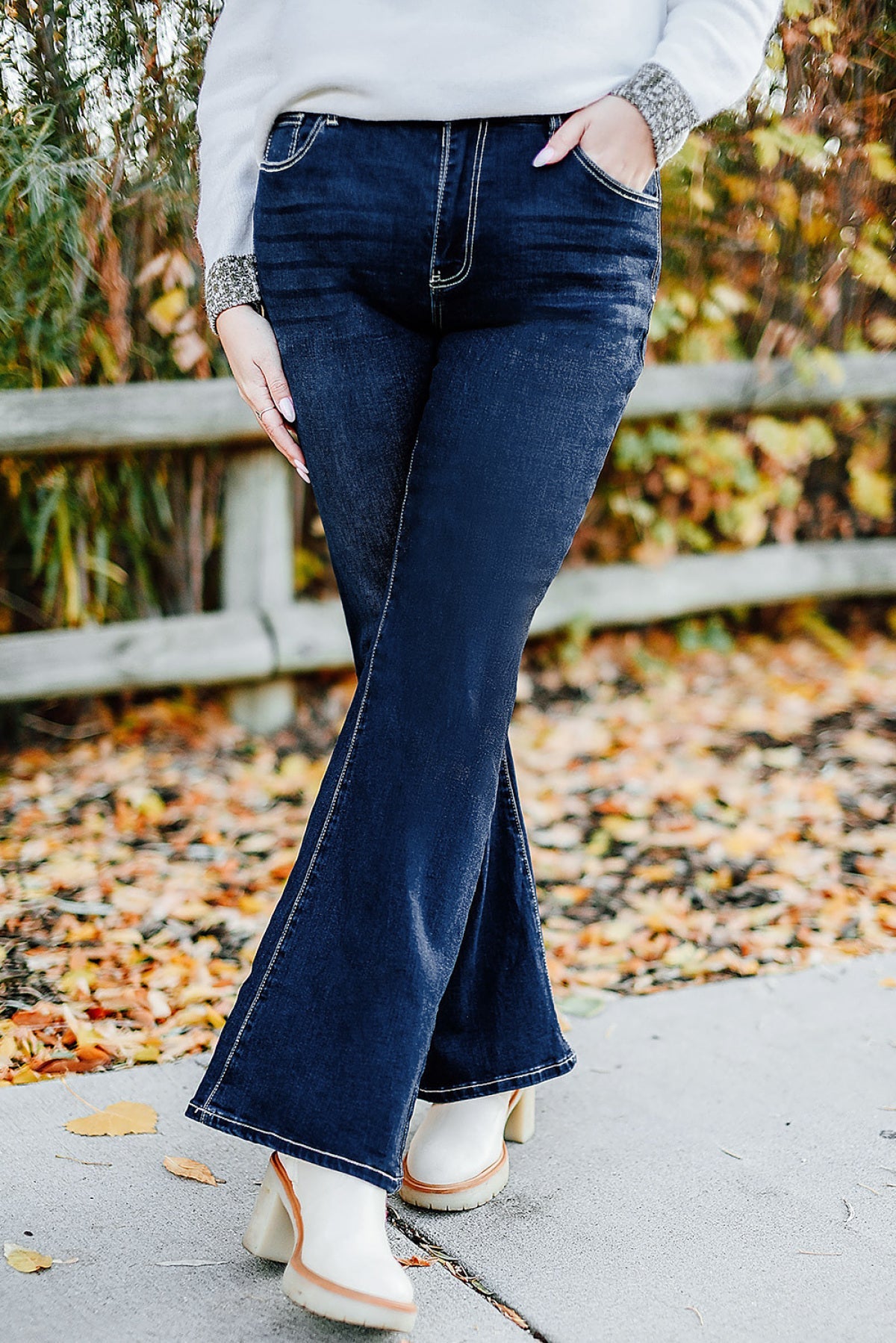 Plus Size Deep Wash Mid-Waist Flared Jeans | Art in Aging