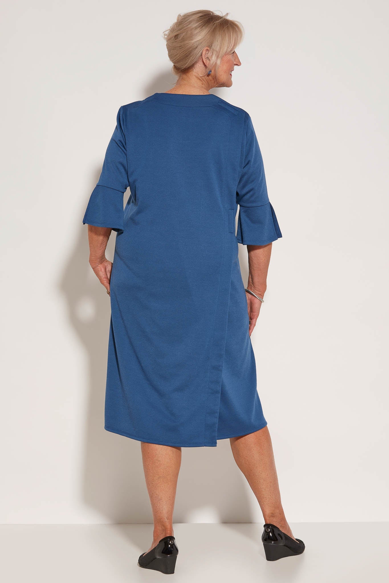 Make Dressing Easier Adaptive Dress for Women | Art in Aging